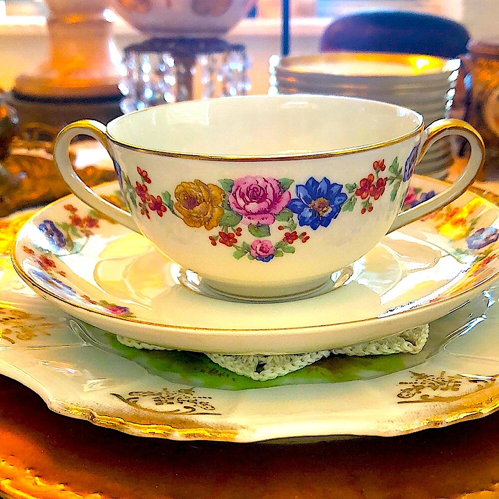 EUC- Theodore Haviland Limoges Double Handled Bouillon & Under Plate